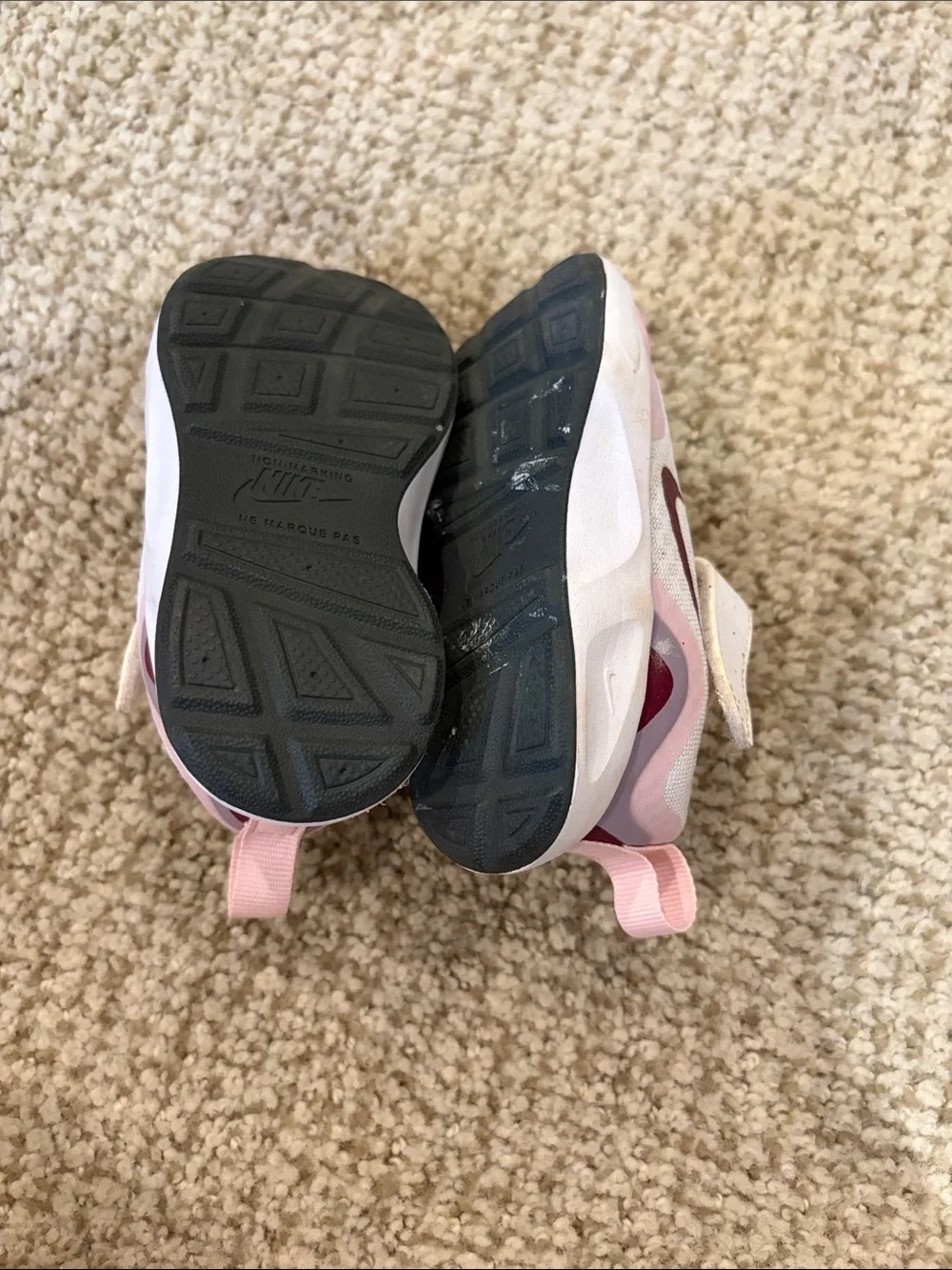Nike Kids White and Pink Sneakers size 5C
